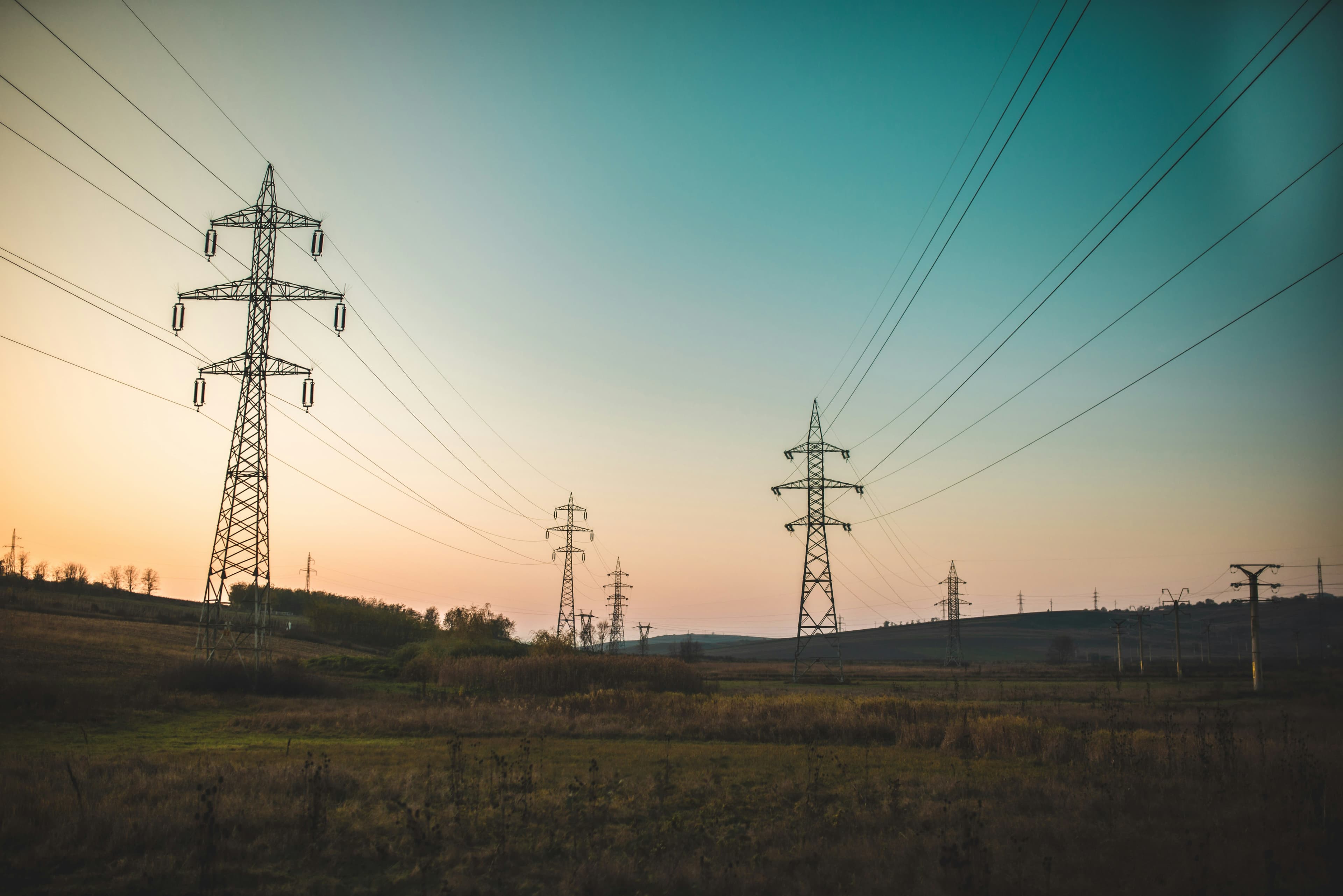 Fremtidens energisystem: Hvordan batterier kan samarbeide for å stabilisere strømnettet